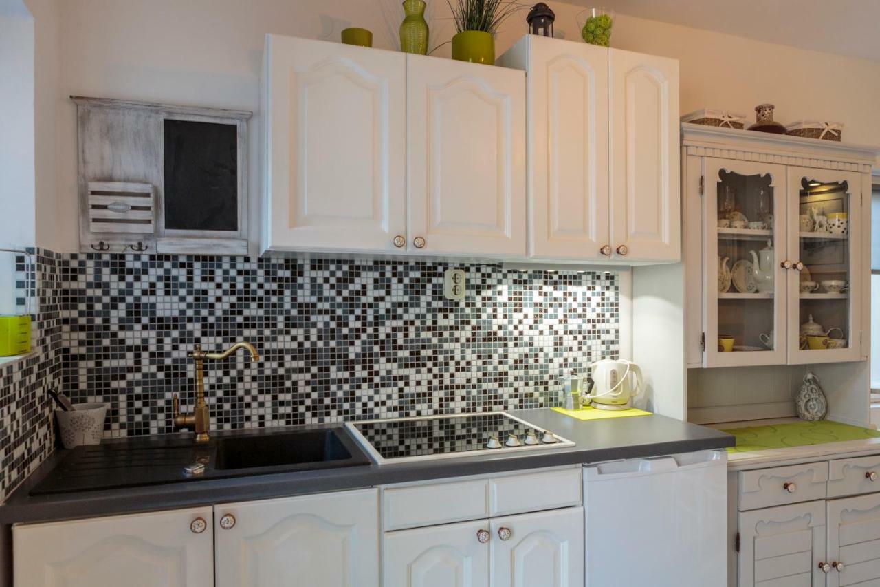 Apartments Villa Anka Komiza Ngoại thất bức ảnh